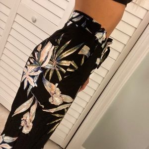 FLORAL PANTS
